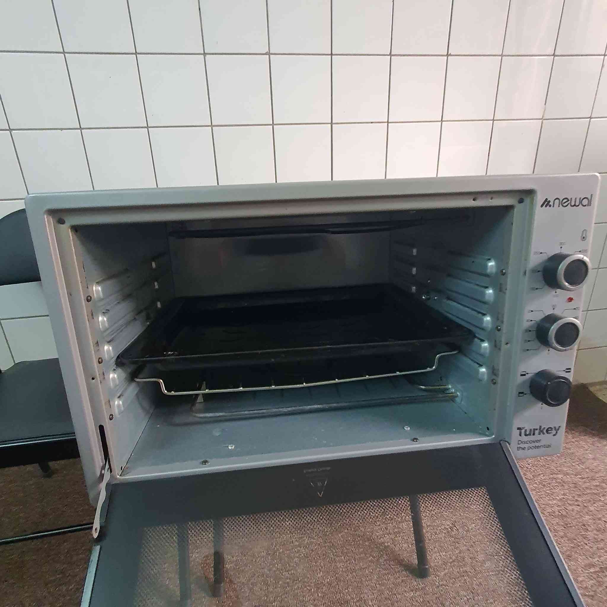 فرن كهربائي نظيف
سعرة 40 الف


**إذا كنت صاحب هذا الإعلان وتريد حذفه لأي سبب، رجاءا أرسل رسالة إلى الدعم الفني**