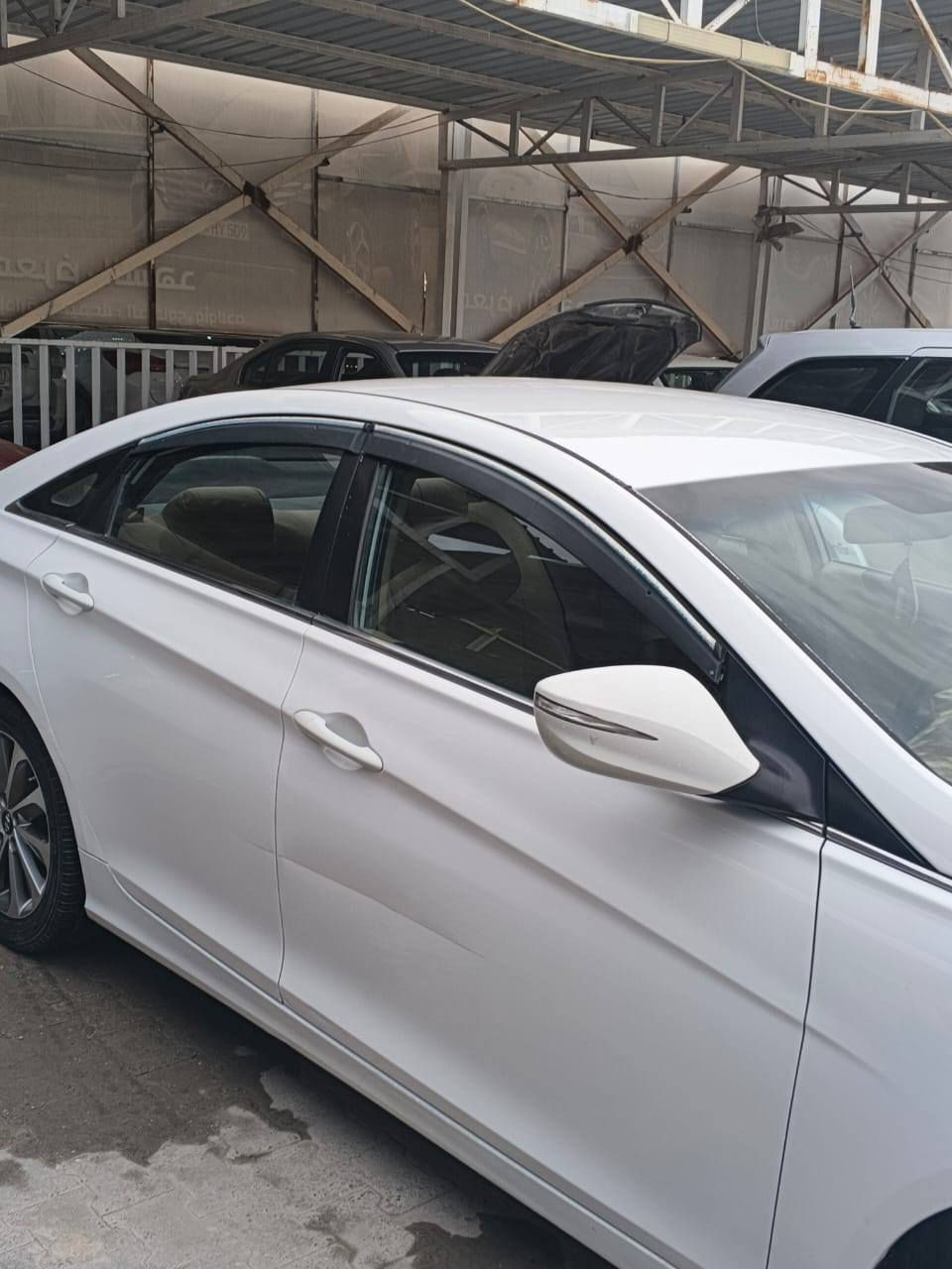 سلام عليكم 
سوناتا 2013 خليجي مكفوله من ضربه فقط شخط بصيط باب السدر موجود بل صوره. السياره جاهزه من كلشي 
السياره باسمي سنويه ما صاقطه بابل 
السعر 128وبيه مجال
مكان النجف 
للستفسار،، ***********
