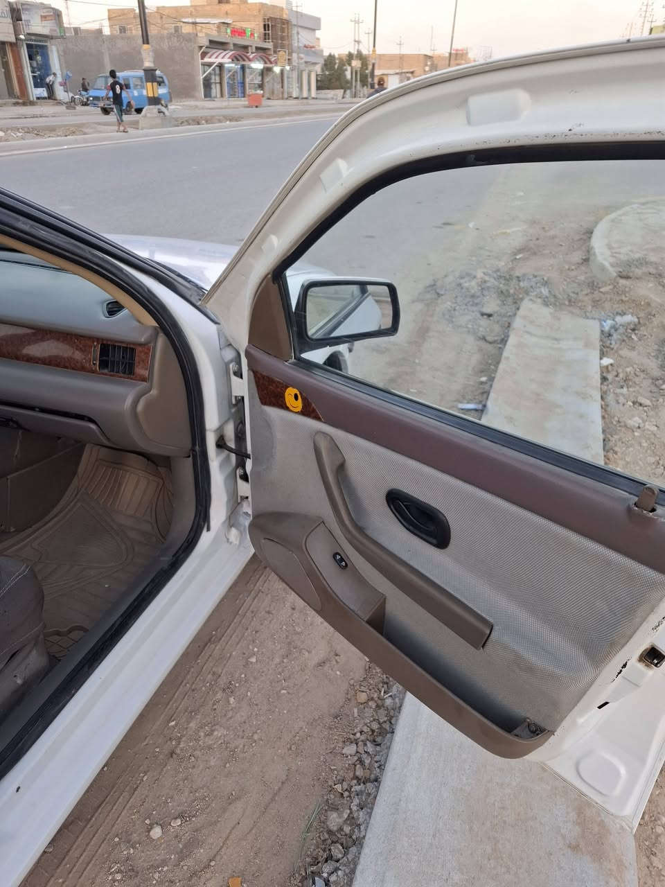 السلام عليكم سمند موديل 12بغداد دولي للبيع السياره جاهزه
السعر 38
مكان السياره بابل ابي غرق 
اي استفسار اتصل على الرقم
***********
