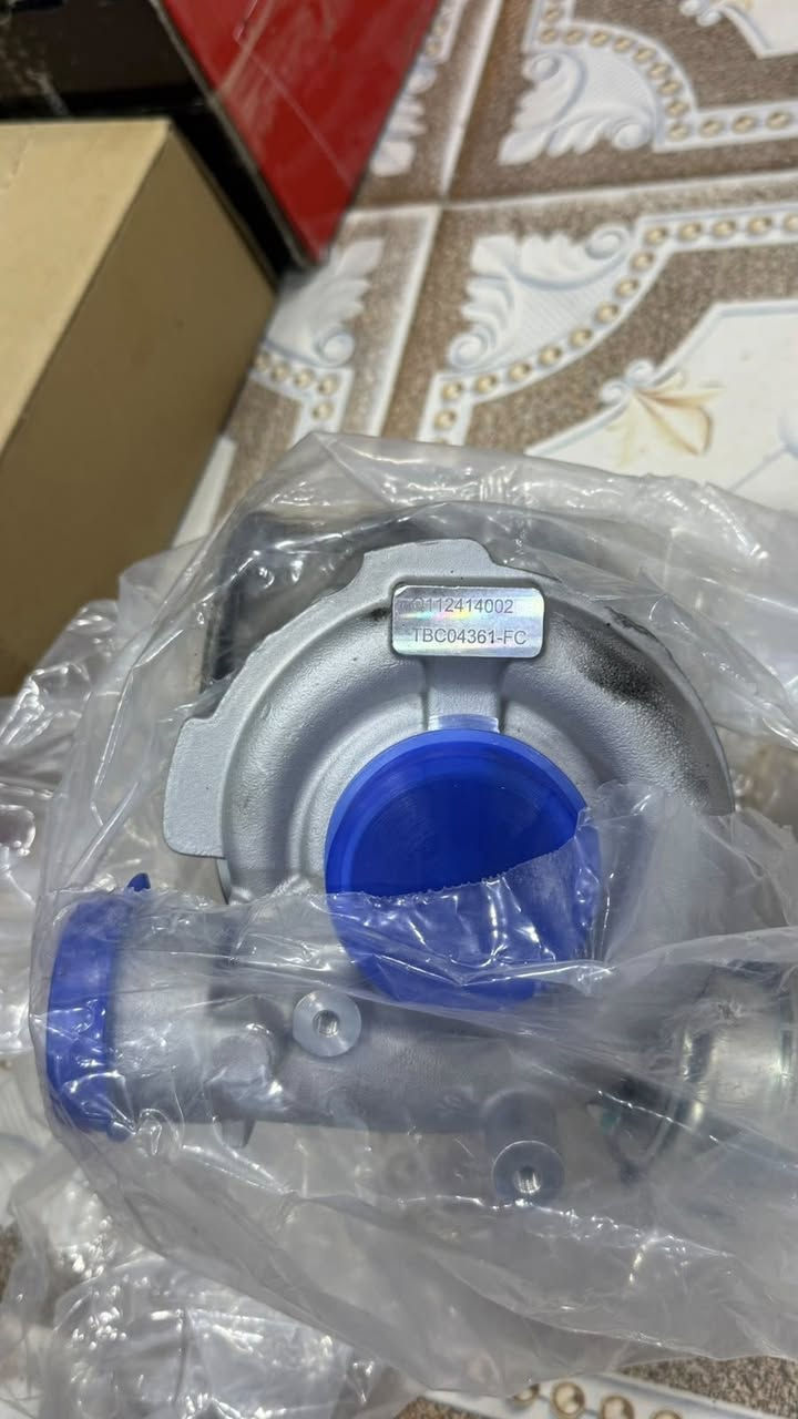 السلام عليكم.. للبيع تيربو (Turbocharger) جديد بالكرتون والغلاف الواقي غير مستخدم نهائياً، إنتاج شركة Frankberg الألمانية لقطع الغيار.رقم الموديل / الكود: TBC04361-FCالحالة: جديد تماماً 100% (زيرو) مع الأغطية الواقية.السيارات المتوافقة (يركب مباشرة بدون تعديل):فولكس فاجن (VW): جولف (Golf 5 / 6 / 7)، بولو (Polo السعر 225 
***********
