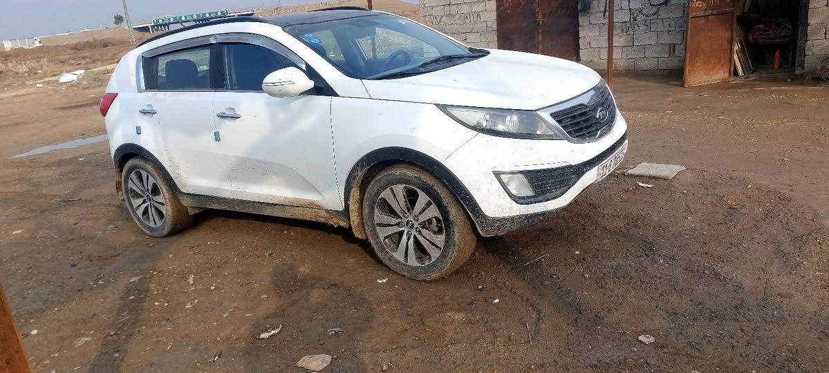 سلام عليكم ....
سبورتج موديل ٢٠١١
مكينه حجم ٢٠٠٠
فول مواصفات عده البصمه 
السونار مرفق 
ماشيه ١٦٢K.M
مابيهه اي نقص سياره جاهزه 
مكاني المحموديه 
السعر ١٣٨
***********
