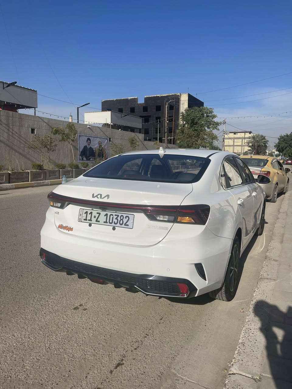 K3
موديل 2024 محرك 1.5 دبل نوزل
فول مواصفات 
فتحه سقف 
عداد دجتل 
3 وضعيات قياده 
فول تحكمات ستيرن 
لايت زنون Led 
وبعد بيها هوايه مواصفات 
السياره بيها ضربه بسيطه بالبنيد ترجع بارد ع كد شبر 
السعر 150 وبيها مجال 
***********
