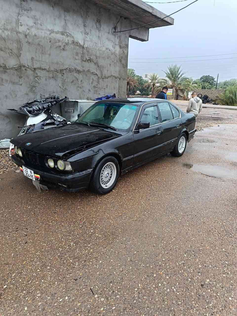 السلام عليكم للبيع  BWM 525
موديل 90 
رقم بغداد الإنكليزي
 بسمي سنويه 2030
هزة جديده
مشروع وطني 
سياره خير من الله
صدر امامي جديد
دوشمه ارضيه جلد
دوشمه كشنات
سعر 36 وبيهة مجال 
رقم لهاتف ***********
