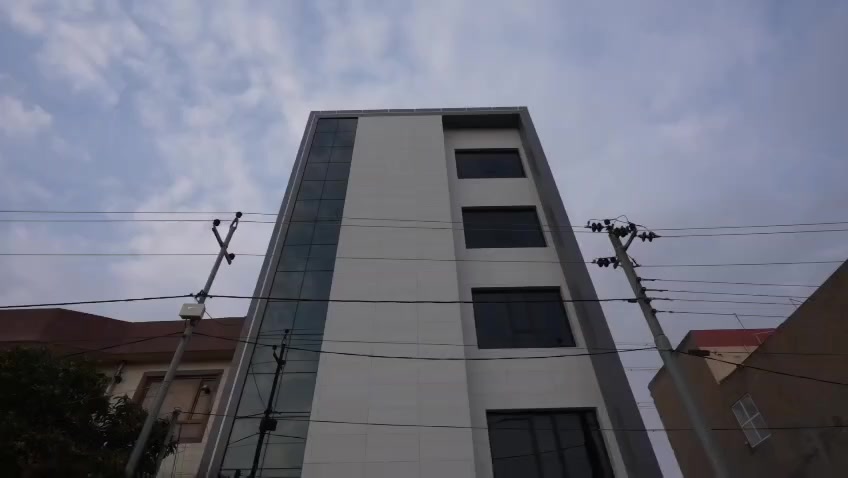 🔻بینای "ماڵی قورئان"  تەنها پێداویستی ناوەوەی ماوە تا بەڕووی فێرخوازانی قورئاندا بکرێتەوە...

🔶سوپاس بۆ هەموو ئەو خێرخوازانەی  کە بە بەخشین و متمانە و دوعاکانیان هاوکاربوون لە بەپایان گەیشتنی بینای ماای قورئان ، خوای گەورە بەرەکەت بخاتە ماڵ و سامانیانەوە، لە ئێستادا بۆ دابینکردنی پێداویستیەکانی ناوەوەی پێوێستمان بە هاوکاری خێرخوازان هەیە پێداویستیەکانیش خۆی دەبینێتەوە لە (کورسی، ڕاخەر، داتاشۆ یاخود بۆردی زیرەک،  فێنکەرەوە، ئامێری بەڕادی ئاو، پەردە، سێتی کۆمپیوتەر و پرێنتەر، مایک و مکەبەرە و میکسەر بۆ هۆڵەکان، مێزی ئیداری....هتد ).

💰داواکارین لە خێرخوازان لەم قۆناغەی کۆتایشدا بەشداربن لەدابینکردنی پێداویستیەکانی ناوەوەی و، تاکو لەدوای مانگی ڕەمەزان بە ڕووی فێرخوازانی قورئاندا بکرێتەوە

👈 بۆ گەیاندنی هاوکاریەکانتان دەتوانن سەردانمان بکەن یان  پەیوەندی بەم  ژمارانەی خوارەوە بکەن، یاخود باڵانس بنێرن بۆ هەمان ژمارە کە  ( فاست پەی , FIB ) ی هەیە.:-

فاست پەی , FIB⬅️⬅️⬅️

   ( *********** )

فاست پەی,FIB⬅️⬅️⬅️

  (  *********** )
