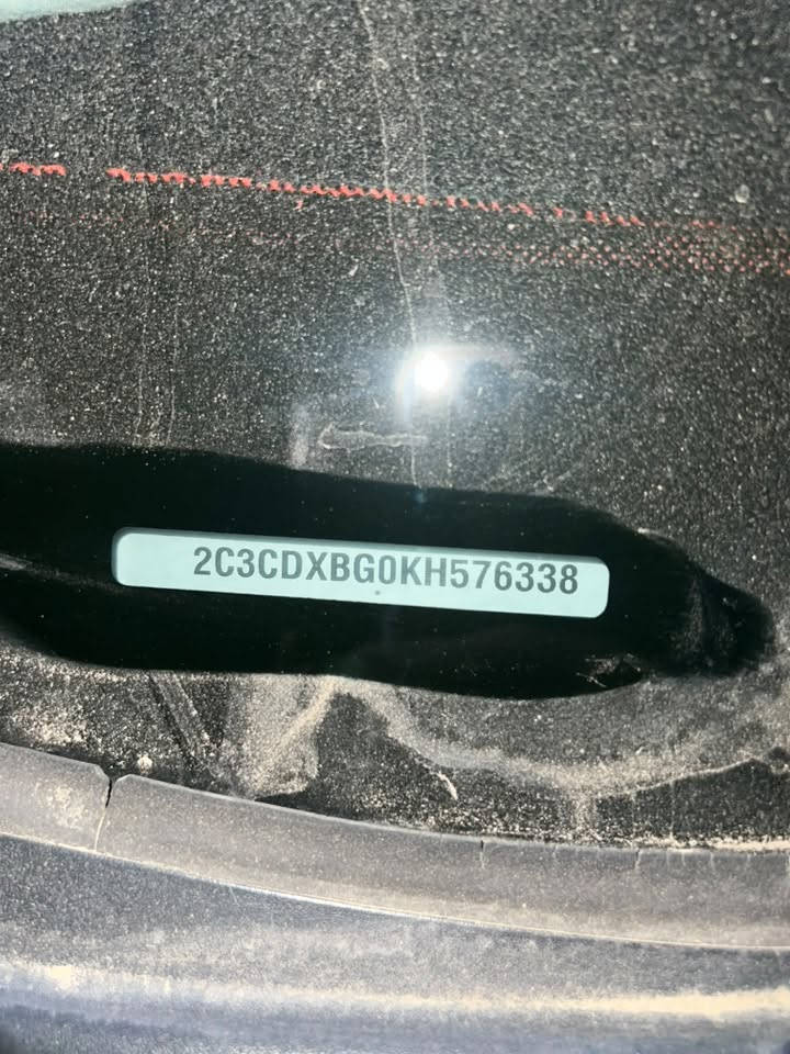 جارجر 19 بغداد مشروع وطني داخله كلين  شاشه كار بلي نقطه عمياء  ترحيب ويل 18 تخم تاير جديد حداديه جديده لايت عدسه كشن حظن سماعات الباين داخله كلين للعراق صور السياره والسونار يمك السعر 170 الي يعجه اوديله مقطع كامل للسياره هم بيه كل التفاصيل ***********
