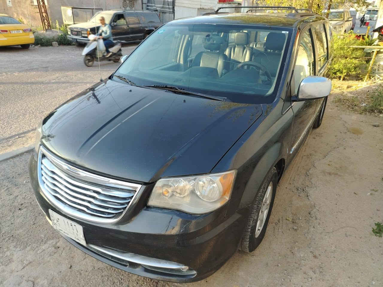 السلام عليكم
كرايسلر  كرنفال ٢٠١٢
حادث جاملغ
 خلفي جهت السائق السياره بيها جراد بعض الاماكن
كير مكينه بلادي سياره حالتها جيده جدا مال جناي
تبريد عله غفله وكف ماعرف سبب 
صدر جديد مشدود 
ممشه ١٦٤  الف كيلو 

السعر ١٢٢ مكاني بغداد الكاظميه 
هاتف ***********
