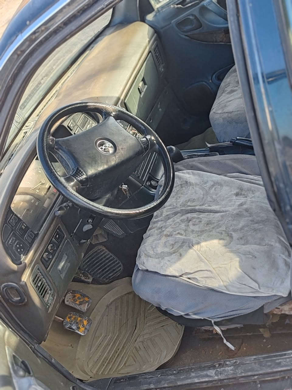 السلام عليكم برنس للبيع رقم بغداد الماني سيارة كلها بلادية كير جديد بيها كهربائيات كاملة سيارة مكينتها بيها خيط بخار راعيها ما اندلة اتعهدلك سرقة وعشاير رايدها ب17 ورقة وبيها مجال قليل مكاني بغداد الدورة هور رجب رقمي اسيا *********** واتساب ***********
