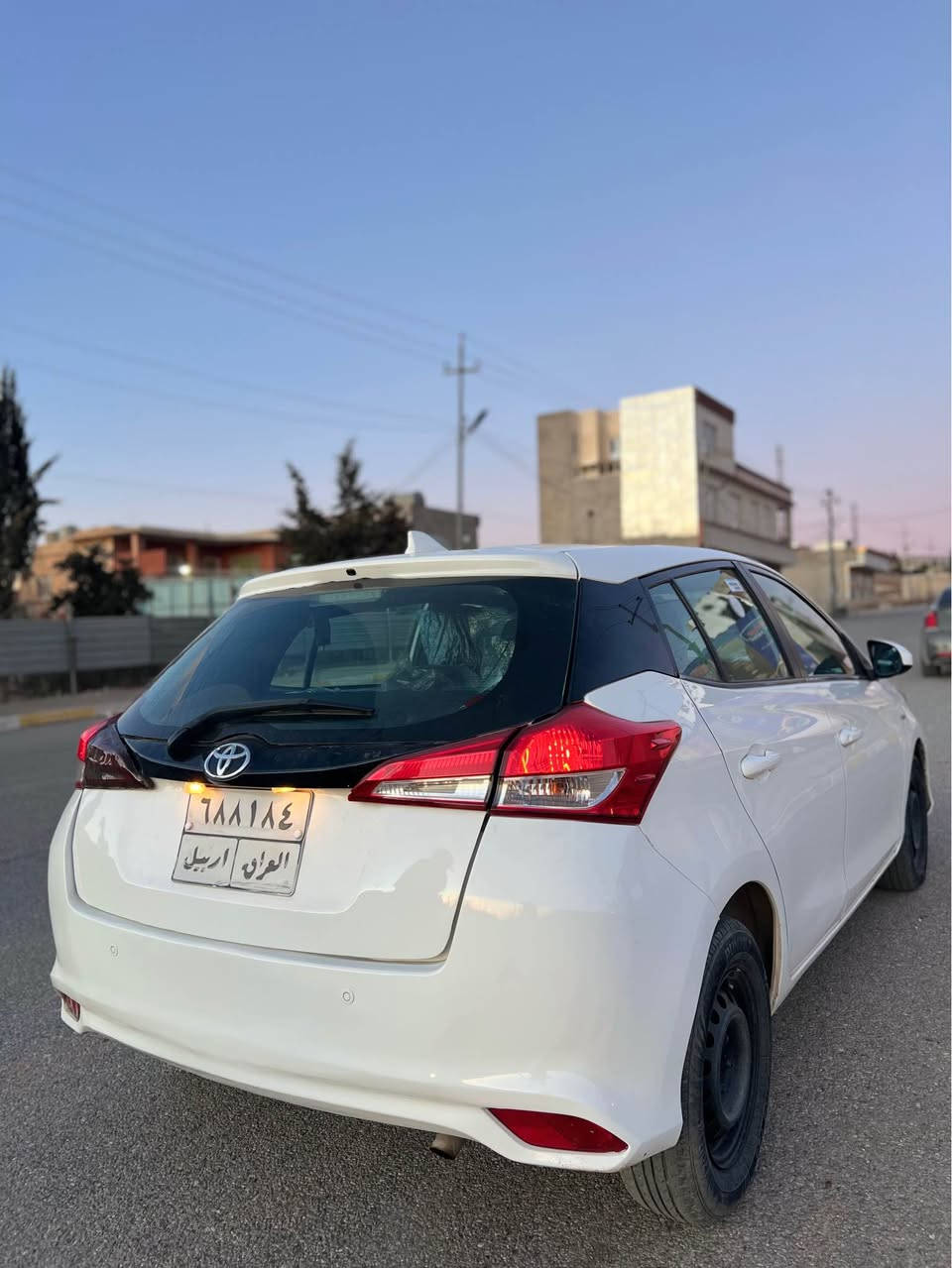 سلاوي خواي گةورة يارس٢٠١٩  جانتا    ناو زةرد ئيكو گير  توماتيك و عادي گير ومةكينة و كارةبايةت بةشةرت ١٥٨هةزار روشتوة  ٣ پارجةي پيش و ١ پارجةي دواوةي هةية ناوي  زور كةم گرتيتي  
١٠٥ وةرةقةو ماجالي كةم 
*********** كويسينجاك, أربيل
