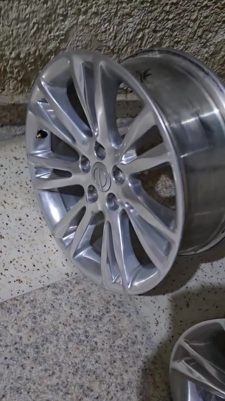 سلام عليكم ويل كب مكسيكي اصلي مكفول عدا واحد بيه تصليح نص اصبع شرط. الشطره حي المعلمين للإستفسار *********** .. ***********
