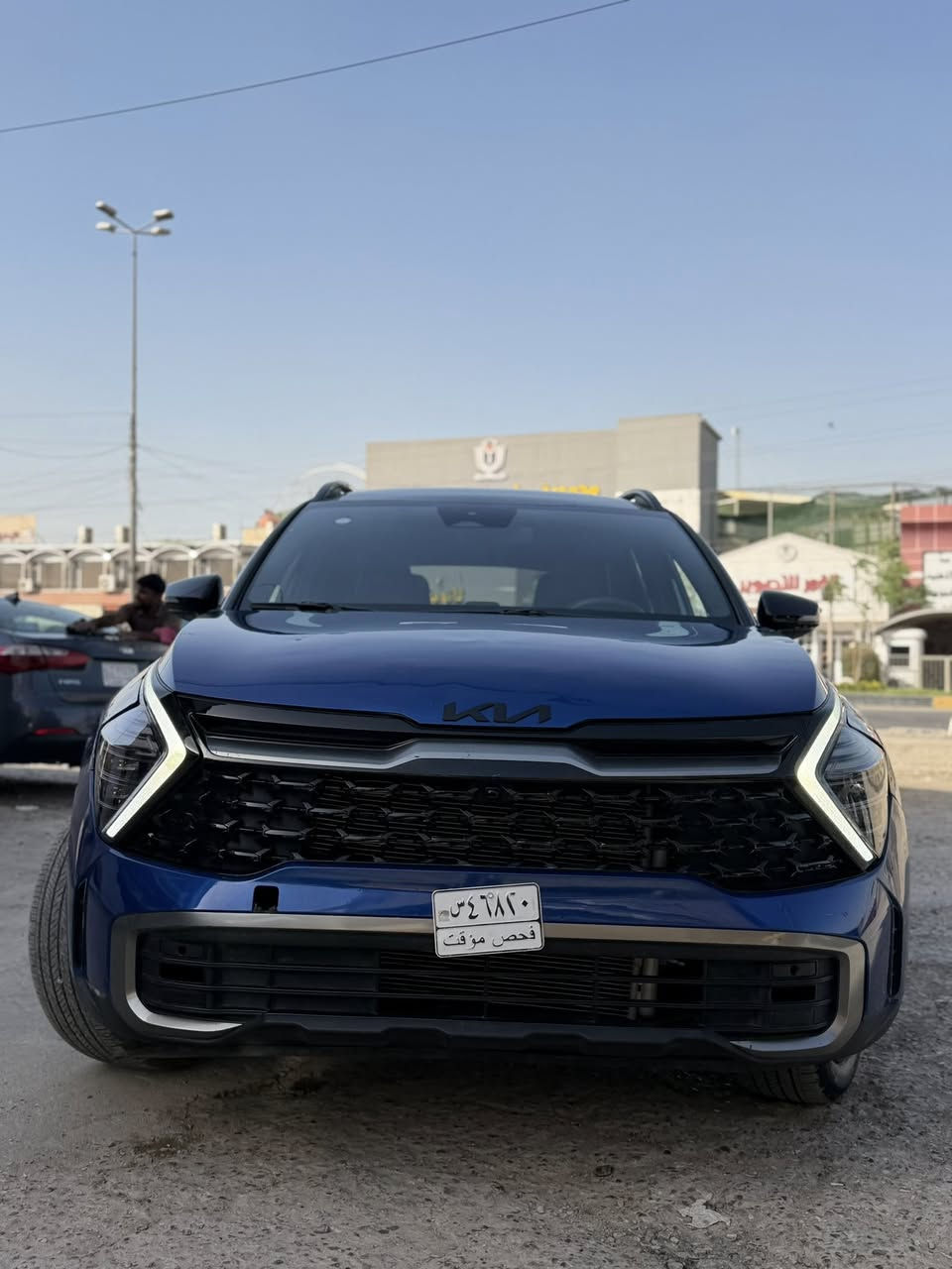 سبورتج 2025 X  LINE فول موصفات ماشيه 2500
السلام عليكم للبيع سبورتج 2025 فول مواصفات وارد امريكي 
حره بدون رقم بسمي حادث بنيد مبدل وجاملغ بارد 
سياره كلش جديده بمعنى لكلام واحلا من لصور 
السعر 175 وبيه مجال لشراي 
الاتصال *********** حسين 
مكان سياره بغداد

