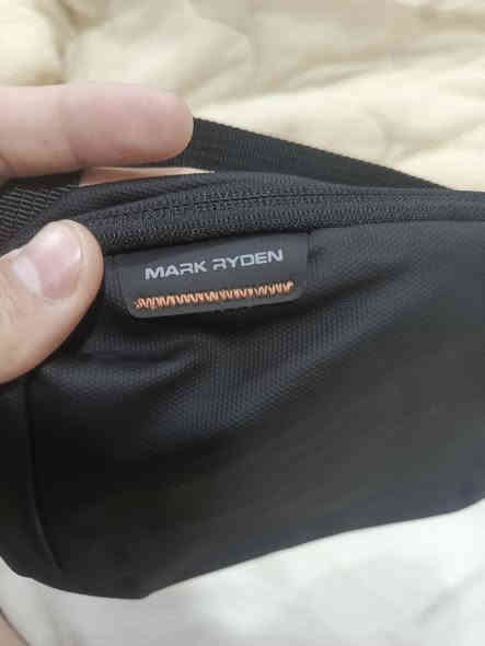 السلام عليكم جنطه للبيع من ماركت  رايدن شنطه استعملتها مره واحده وللبيع مكاني بغداد السعر 125 الف وبيها مجال ***********
