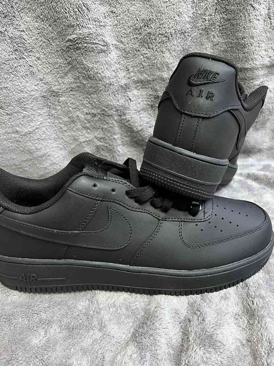 نايك سعر ٢٥  واتساب ***********
