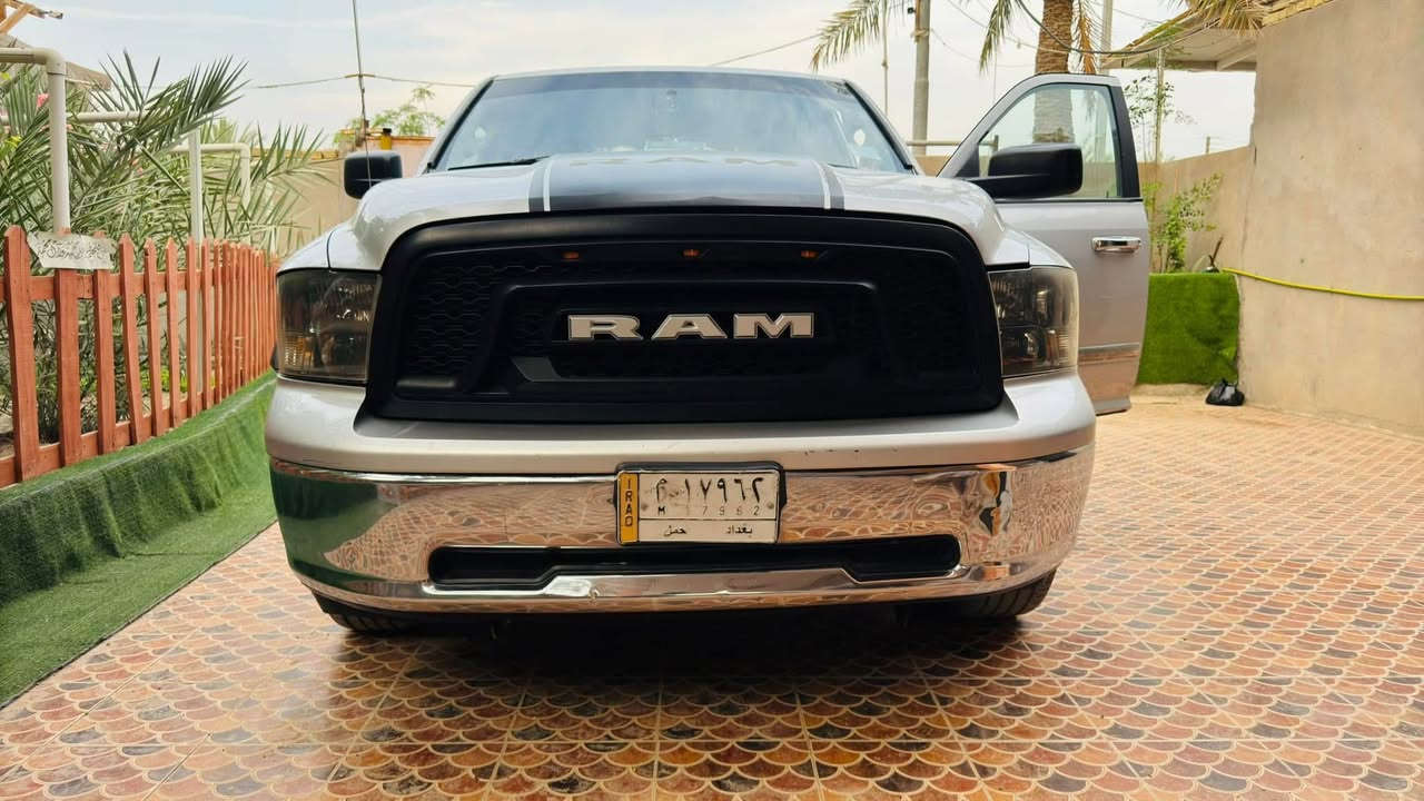 السلام عليكم
دوج رام 2012
باب قصير بدي قصير
مواصفاته معروفه
محرك 8 سلندر 4700
ضربتها الباب خلف السائق وجزء بسيط من البدي
بدون ايرباك
حداده اماميه جديده
زوج تاير اماي جديد 
السنوية بأسمي 
السيارة جاهزه بدون اي نقص
للبيع فقط بدون مراوس
السعر ١٤٥
اي استفسار متواجد على النت او اتصل على الرقم
***********
