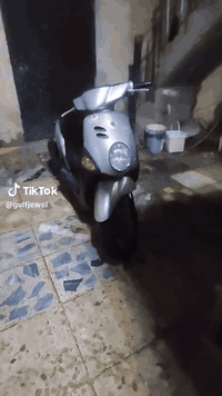 دراجه فله كلش نضيفه مابيه اي خلل مرتبه وكلشي شغال ومتعبانه ولا مفتوح ب...