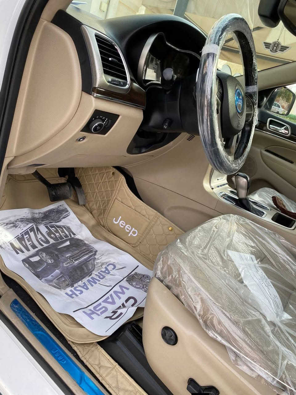 للبيع اومروس جيب موديل 2017فول وسعر مناسب ماشي80وبل عافيه يكون من نصيبه لمتدداخل عسلي بونرامه جنطه كهرباء دمام كشنات غزن حار وبارد حساس خلفي رقم شمالي سياره بدون صبغ بس مكاني بي بارد زغاروسياره ستخدام شخصي سعر245 وبي مجال بصيط مكاني كركوك ***********////////////
