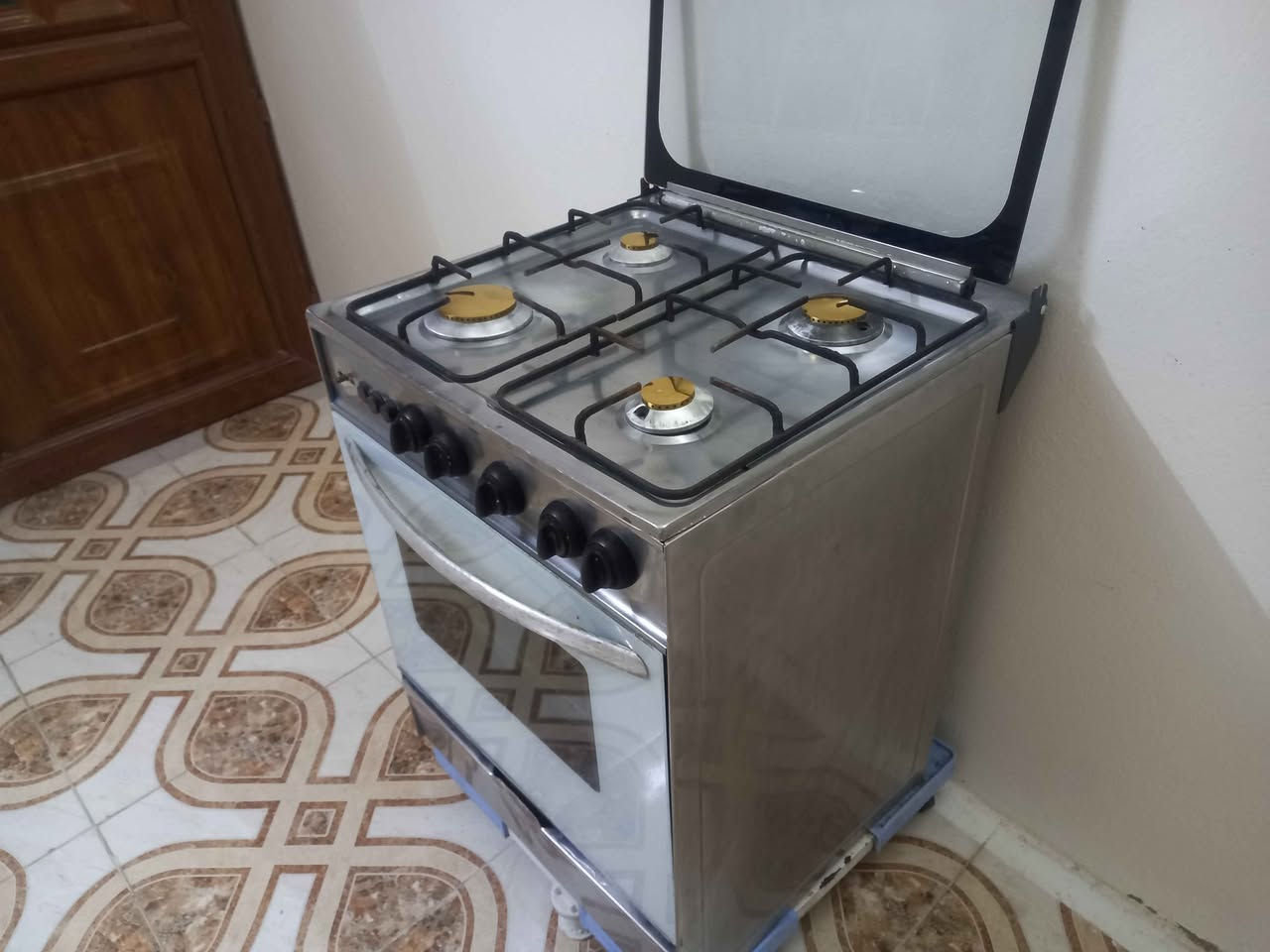 طباخ عشتار مصري للبيع شرط الشغل السعر ٧٥ ألف العنوان موصل حي الصدام بعد السيطرة عالشارع العام طريق بعشيقه *********** ***********  يوجد توصيل داخل الموصل أجره عالمشتري موصل, نينوى
