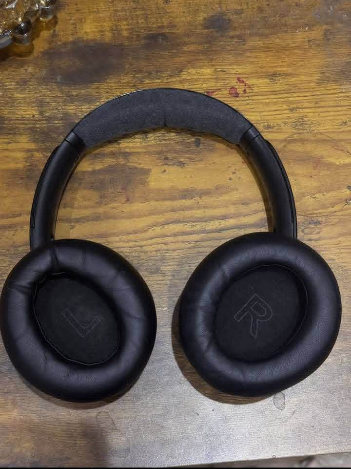 انكر
Soundcore Life Q30‎‎
بدون ملحقات 
السعر خاص


**إذا كنت صاحب هذا الإعلان وتريد حذفه لأي سبب، رجاءا أرسل رسالة إلى الدعم الفني**