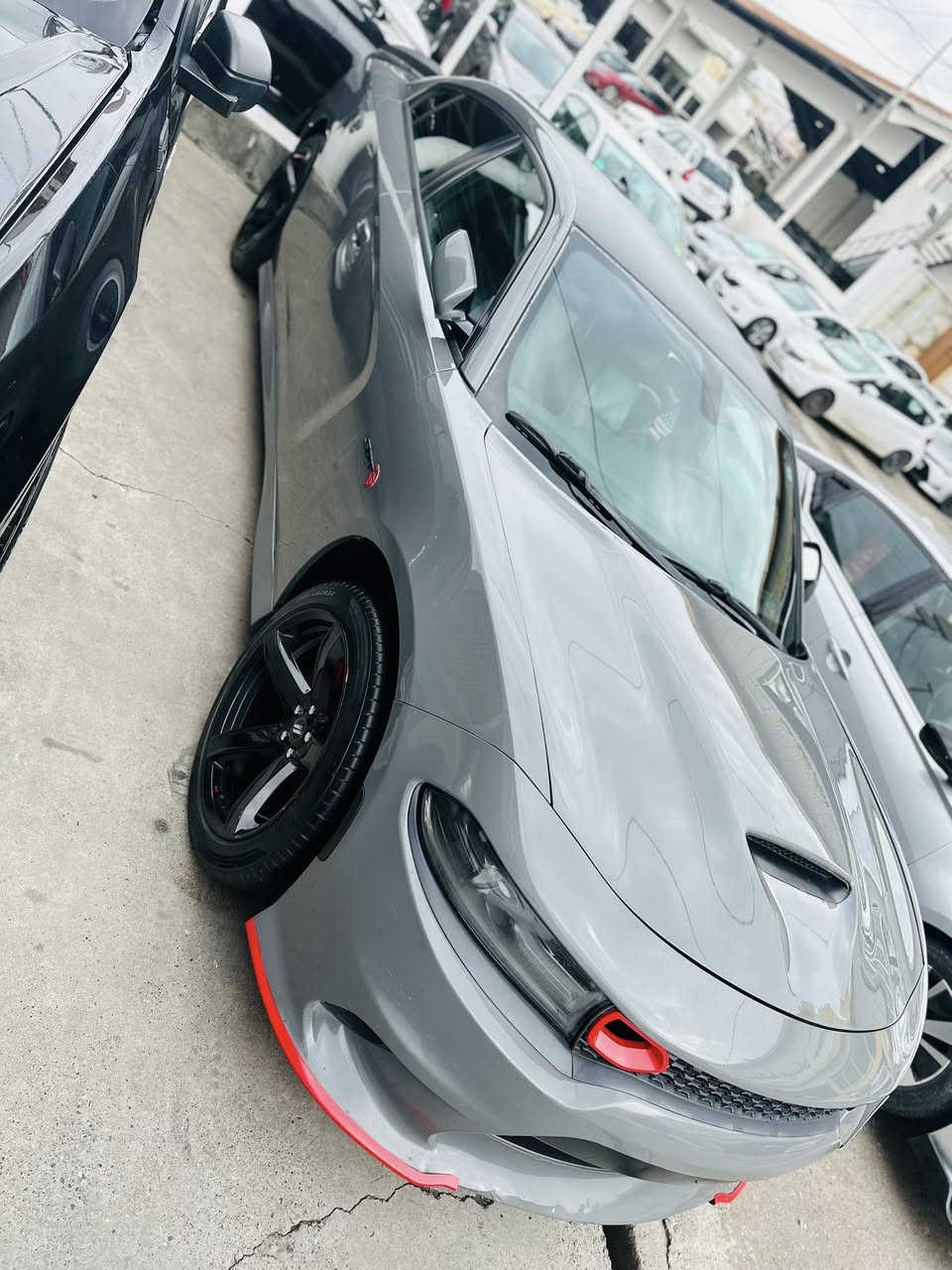 دوج جاجر RT دايتونا 
موديل 2017 
محرك 5700 و كير ممفتوحات بشرط
اربع قطع صبغ بدون ايرباك و دواخل
ماشيه 90 الف مايل
سعرها 178 بيها مجال للطيبين
سنويه جديدة العنوان أربيل 
واتساب؛ ***********
