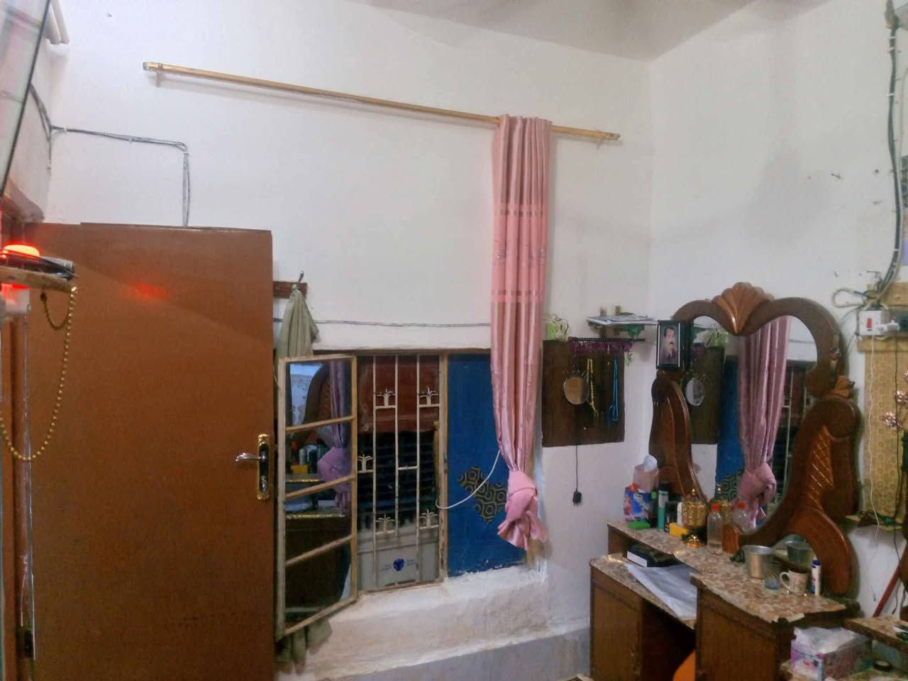 السلام عليكم بيت حلو مرتب مساحة البيت 200 بي اربع غرف وصاله وديوانيه مطبخ بيت جاهز ماي كهربا عنوان البيت قرب بستان عمار ياسر الصريفي لبيت جاهز
***********
السلام عليكم بيت حلو مرتب مساحة البيت 200 بي اربع غرف وصاله وديوانيه مطبخ بيت جاهز ماي كهربا عنوان البيت قرب بستان عمار ياسر الصريفي لبيت جاهز
