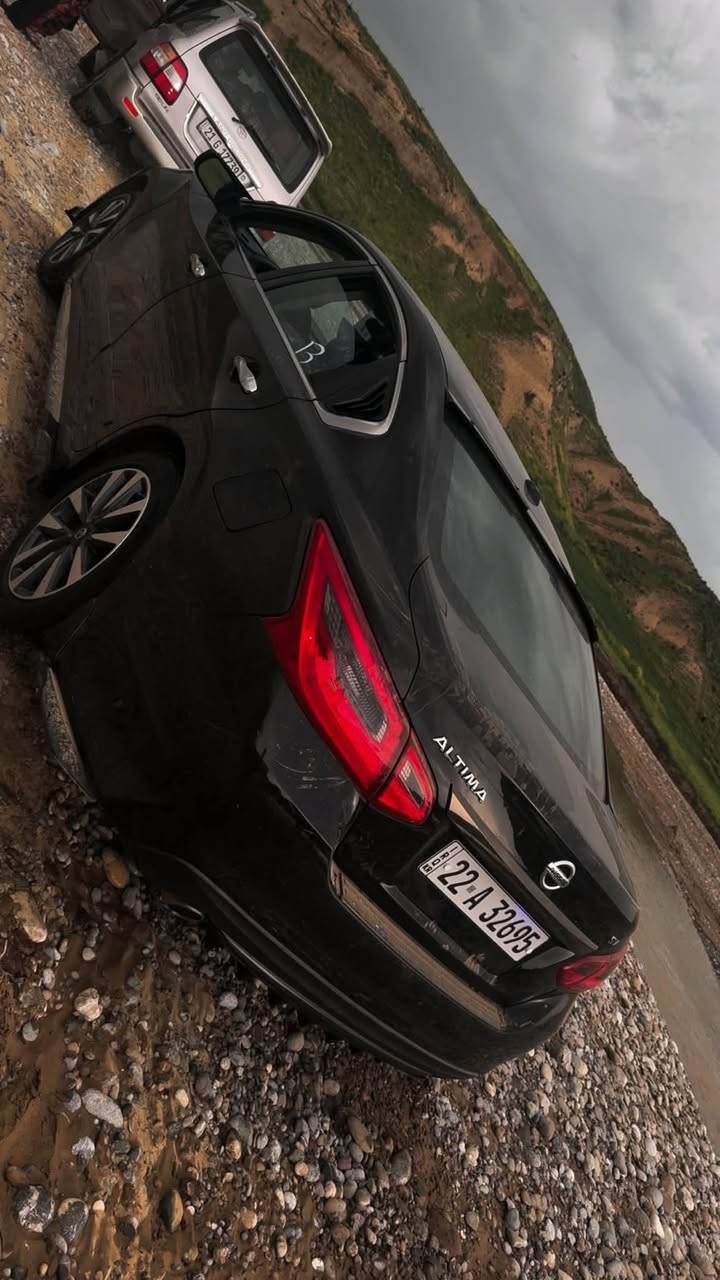 سەرەتا ماشاللە لە ماڵێ هەموو لایەک
Nissan Altima 2017 sv
نیسان ئاڵتیما ٢٠١٧ (س.ڤ)

مواسەفات .
تەبریدی لەمس

راداری تەنیش

شاشە و کامیرای بیلادی 

تەحەکومات سەر سوکان 

تراکشن کۆنترۆڵ 

تەبردی زۆن

لایت عەدەسە و کامل زینۆن
 تێبینی (سۆنەرم دانەوە)
پێش و پشت کەپس دەعمی قورسی نییە 
دەرگای سایەق و پشت سایەق و چاملخی پێشەوە لای سایەق کلێری ئەورپایە لەسەر ساغی بێ دەعم 

سەیارەیەکی تا بڵێی خاوێنە سپێری دانەگیراوە 
دینار مەسرەفی تیا نییە تەقەو رەقەش بەشەرت 
                                                                          
                                                                          km(123000)
ڕۆشتوە هەمو گیانی لەسەر دەقی شەریکەیە رەقەم تا رەقەم بەشەرت 
گێڕ و مەکینە بەشەرت 
کارەبایی بەشەرت 
پێش و پشتی کەپس بەشەرت 
وەل حاسڵ هەمو گیانی بەشەرت لەسەر دەقی شەرکە

ئەوەی لەو سەیارەیە هەیە نوسیومە 
 بەناوی خۆمەوەیە و سەنەوەی و رەقەم تازەیە
تا 2031
نرخ (110) وەرەقە

ژ.م ***********
whatsapp 
viber

admin❤️
