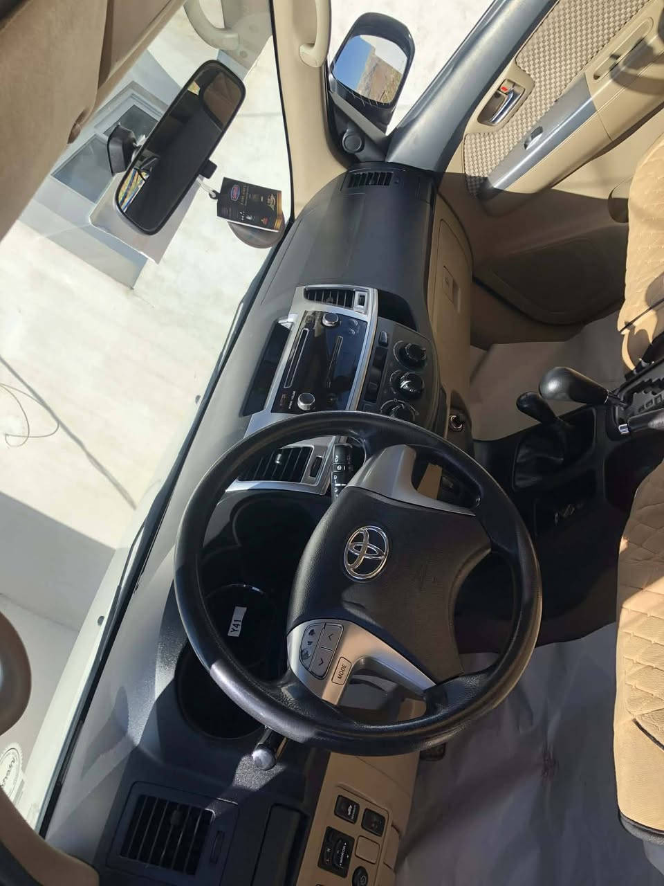 تیۆتا فۆرجینەر بۆ فرۆشتن ٢٠١٥ دەعامی بۆ دەعامی  تەنها دوو شوینی بچوکی کارتە گیرو مەکینە بەشەرت نەکرایتەوە ١٣٠هەزار ڕۆشتووە چوار تایەی نوی لە ژیرە تەقەو ڕەقەی نیە بئ مەسرەفە سەنەوی و ژینگەی نوێیە تا ٢٠٢٧ سعر ٢٢٥ و معامەلەکی تێدایە ژ٠م( ***********)
