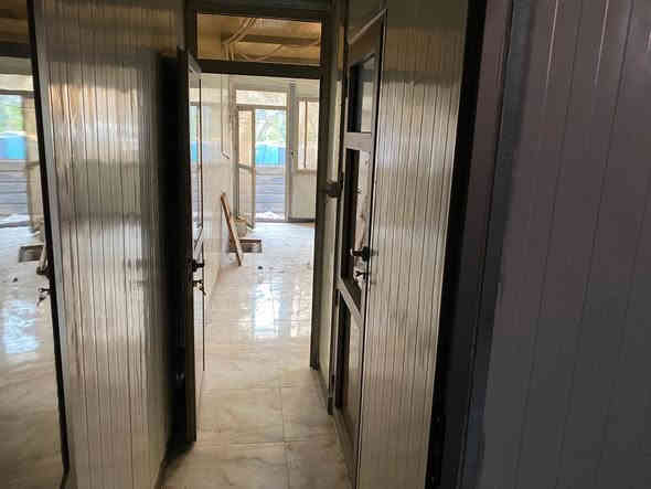 السلام عليكم للبيع عنوان حي الجامعه سعر 3 مليون كامل مع الشبابيك البيبان السندويج الحمام  
للتواصل 
المهندس عبدالله.***********
