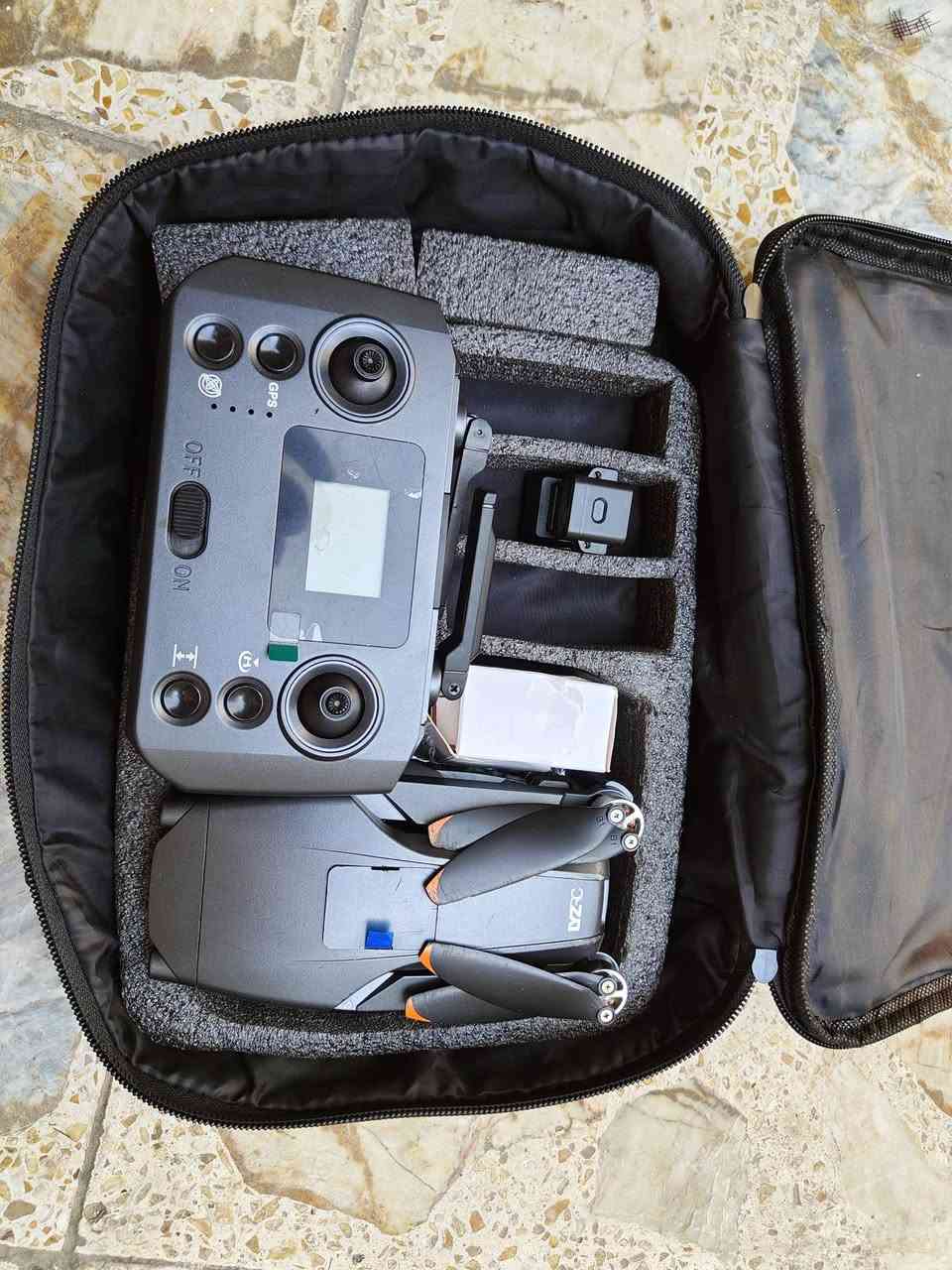 للبيع مزاد يبدي من 100 الف اعلى سعر بالعافية الدرون مستخدم كلش نظيفة 🥰
ال600 برو ماكس مستخدم 
كمبل ثلاثي 360 درجة 
L600 pro max 
حساس مانع تصادم ليزري
بطارية 30 دقيقة
جي بي اس رجوع تلقائي 
مدى 3 كيلوا ارتفاع 150
تصوير 4كي كمبل ثلاثي 
كلش نظيف وشرط الشغل والفحص والطيران
 توصيل متوفر لكل المحافظات وبالعافية عليكم


**إذا كنت صاحب هذا الإعلان وتريد حذفه لأي سبب، رجاءا أرسل رسالة إلى الدعم الفني**