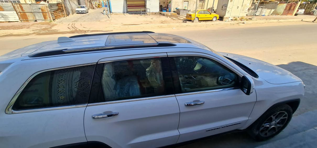 السلام عليكم قطعة نادره لمنتد ٢٠٢١
فول الفول مكفوله كفاله عامه رقم مميز 

ماشيه ٥١ الف كيلو 

غراض الشركه باسمي رقم بغداد دولي خليجيه خليجيه 

حاليا في بغداد 

السعر ٣٣٧ 

تلفون *********** 

سياره على وضع الشركه
