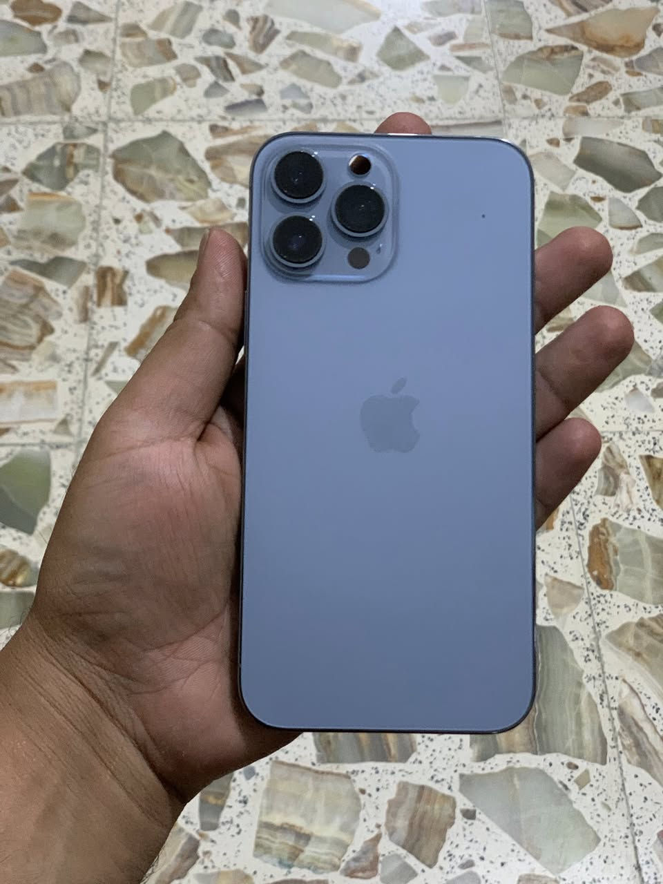 السلام عليكم شباب. شاصي 13pro Max  الشاصي نقصه بس فلاش. كامرات خلفيه. البعد ال3بيها مشكله. ويا شاشه hend مو كوبي انسيل  تنقل ايسي  وع فحص بطاريه 83 واكو بطاريه 93  مكاني البياع  ***********
