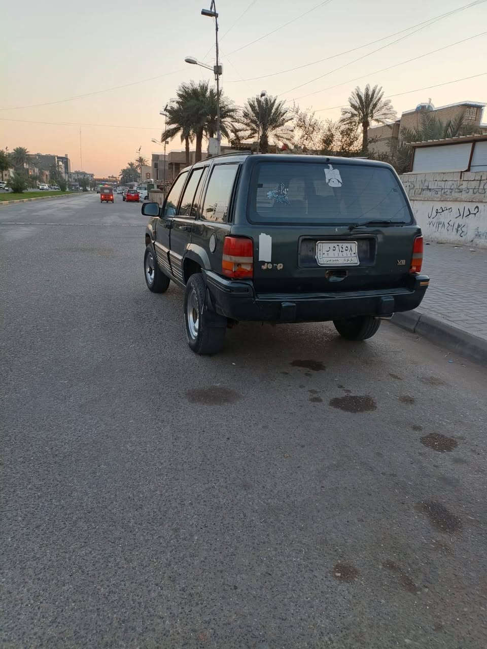 جيب شيروكي موديل 1994صدر جديد كير جديد محرك جديد محور بطه 3000بطنه ارادله ترتيب بصيط رقمه كركوك سنويه ماصاقطه مشروع وطني صاحب سياره ب ديوانيه كبل أحولك مكان سياره بغداد سعر40 وبيه مجال  ***********
