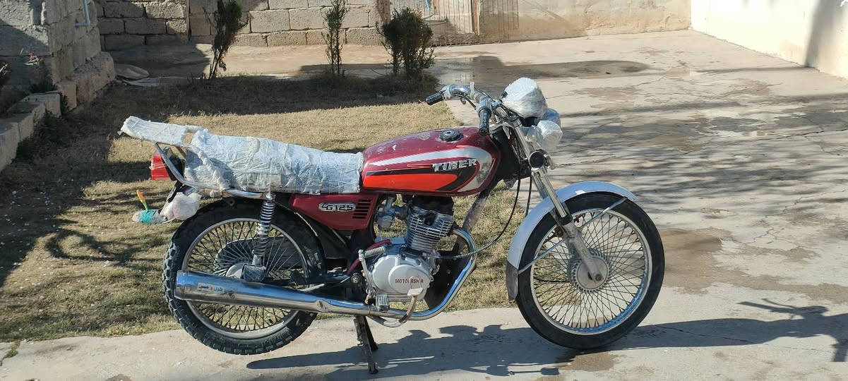 موطور البيع اربعه كير موديل 2019
محرك شرط لا بخار ولا صرف 
كهربايات كله شقاله 
موطور جديد بعدو 
السعر 280  وبي مجال 
العنوان ناحيت الزاب 🌷
الستفسار خاص موجود 
***********
