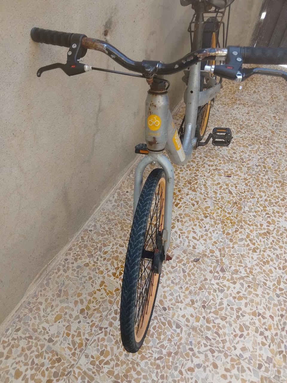 ‎السلام عليكم بايسكل للبيع .عبد الحليم مال بالة  اعتقد صيني.  العنوان موصل جانب اليمن حي المامون‎ موصل, نينوى


**إذا كنت صاحب هذا الإعلان وتريد حذفه لأي سبب، رجاءا أرسل رسالة إلى الدعم الفني**