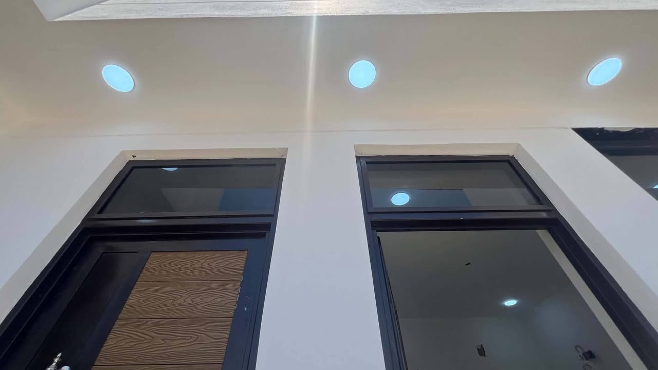 دار سكن للبيع طابو زراعي 
سند 25 مشمول بالتطويب
داخل مجمع حيدر أبن حجي هندي
بداية المجمع قريب على البوابه 
المساحة 100 M 
بناء حديث غير مسكون 
طابق واحد كونكريت مسلح
يقع على شارع بعرض 15 M
يحتوي على
غرفة/ صاله / استقبال / مطبخ حار + بارد
مجمع صحي عدد 2
                       مراجعة
مكتب مهدي العتابي للعقار ديوانية الجزائر مقابل فندق برج الامراء
للاستفسار 
*********** مهدي العتابي 
*********** حيدر الفتلاوي
***********
