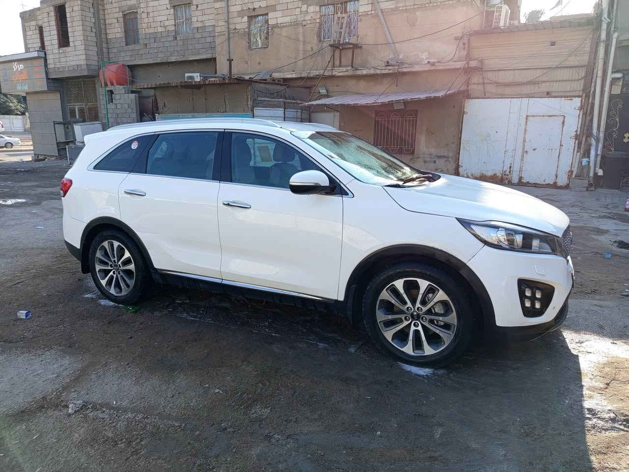 السلام عليكم سورنتو 2018وراد خليجي مكفولة ضربه وصبغ رقم اربيل بسمي تدفه تبريد سياره خير من الله *********** السعر 240 ورقه وبيه مجال
