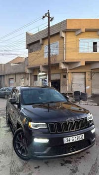 جيب شيروكي / موديل 2021  فول 1/1  كلين بدون ضرر ❗️/ مكان واحد بارد على...