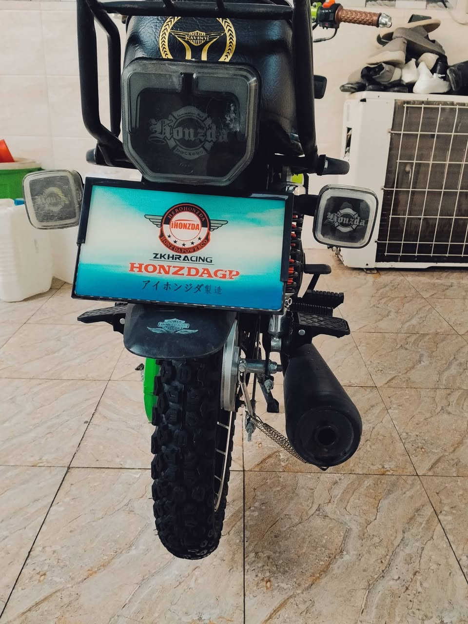 دراجه سيفان هونزده مديل 25 محرك 200مو 150
دراجه كفاله من تاير ل تاير جديده بمعنئ الكلمه 
السعر 850وبيه مجال حك جيه مكاني بابل حي الصحه الاستفسار ***********
