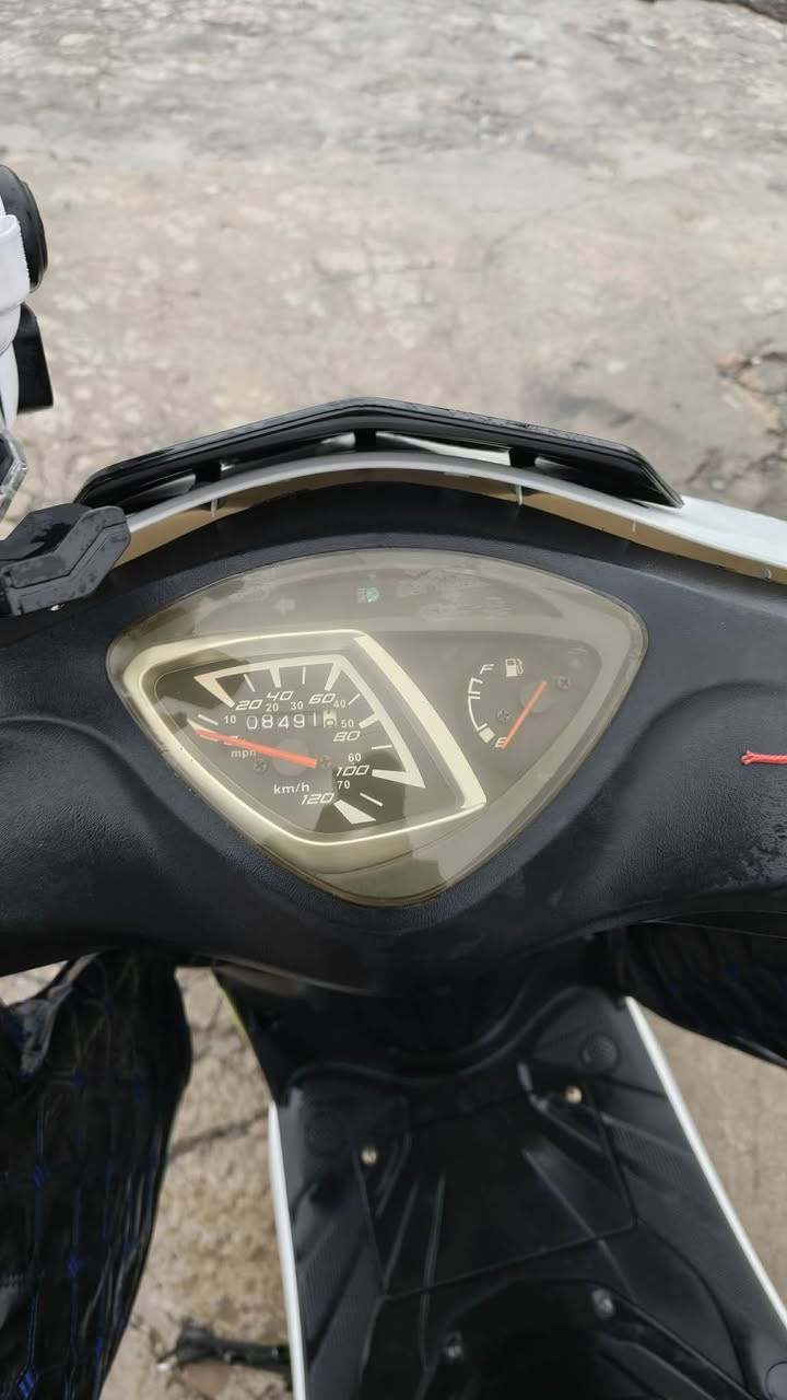 ماطور fs للبيع
كهربائيات كلها شغاله سلف/هورن/عالي ناصي / 
شاصي نضيف حيل
مكينه نار
سعر خاص


**إذا كنت صاحب هذا الإعلان وتريد حذفه لأي سبب، رجاءا أرسل رسالة إلى الدعم الفني**