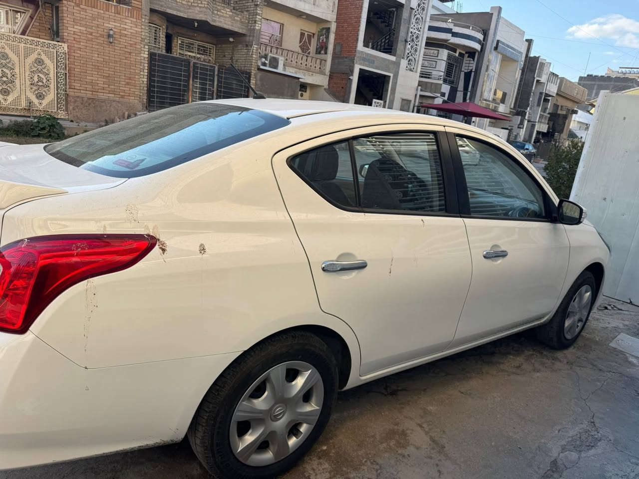 السلام عليكم نيسان سني موديل 2025 ماشيه 9 و700 كيلو السياره بسمي العنوان شارع فلسطين ***********
