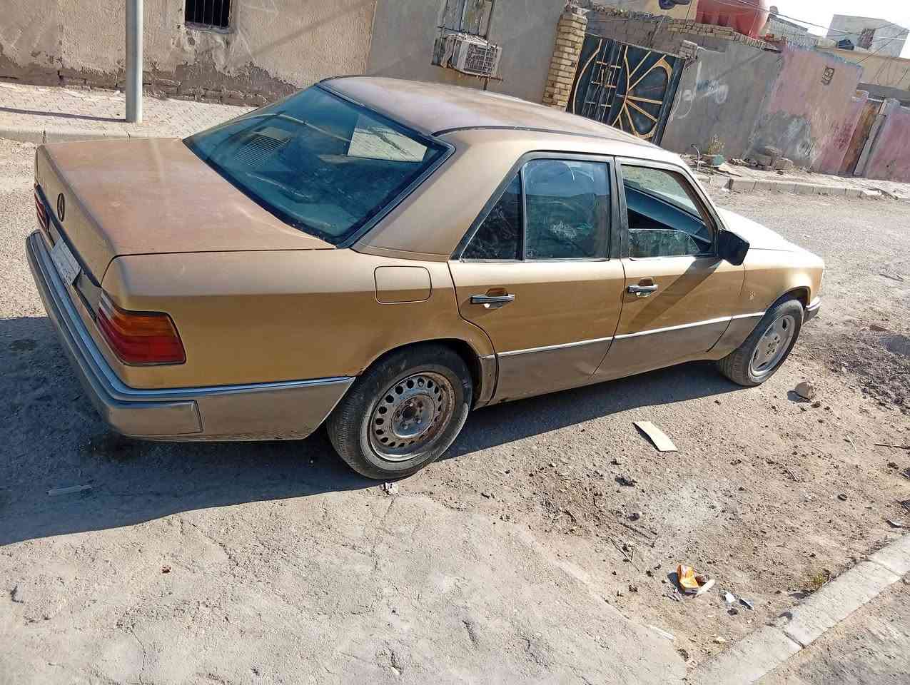 مرسيدس دب مكفوال من ضربه بس غرفتها عوز ترتيب سياره قشرتها حلوه لا خياسات ولا شي سعر 24
***********
مكان العماره 
مرسيدس دب مكفوال من ضربه بس غرفتها عوز ترتيب سياره قشرتها حلوه لا خياسات ولا شي سعر 24
