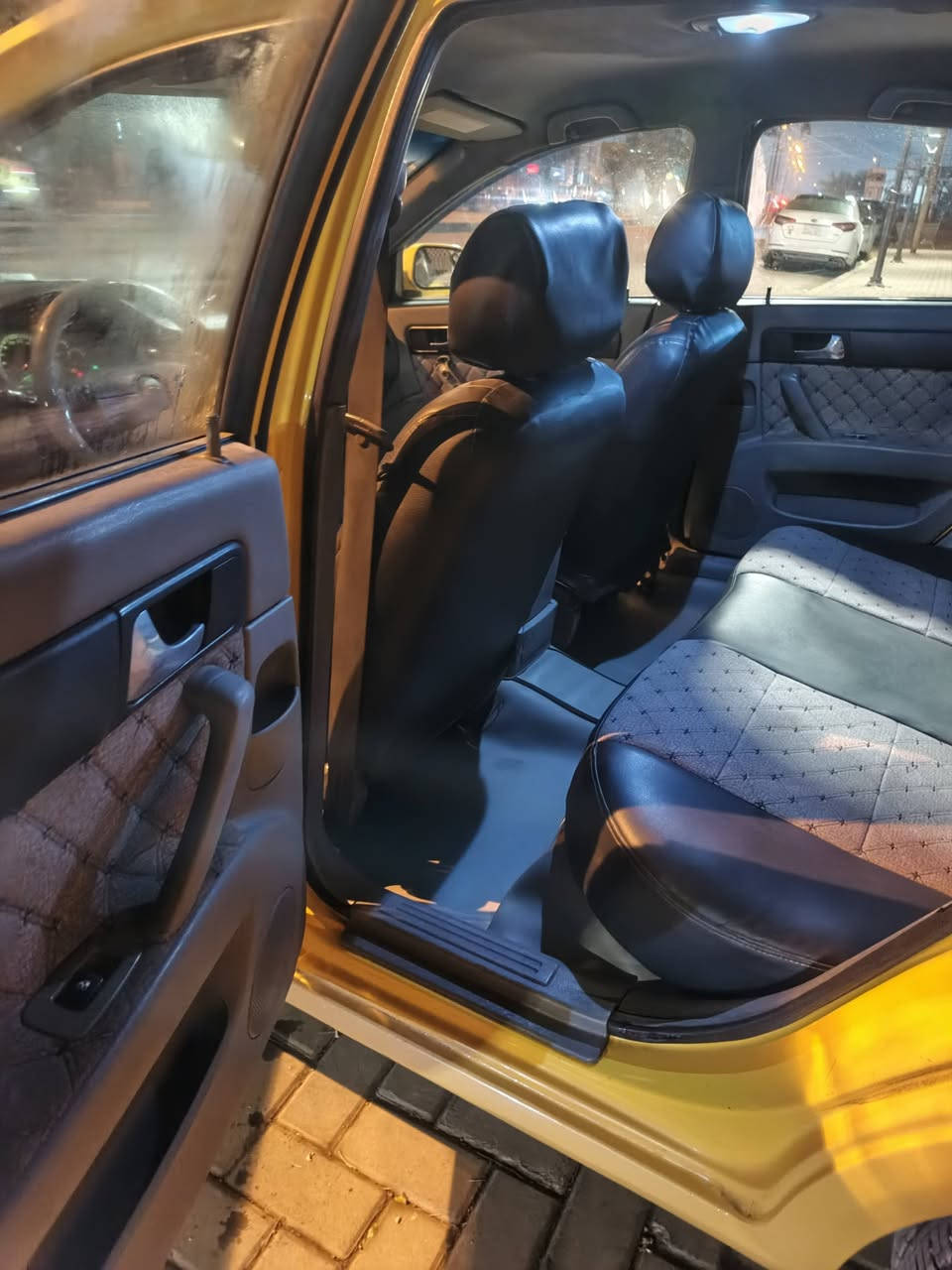 ‏اوبترا 2012 شركة العامة جاهزه من كلشي تدفئه تبريد  صدر درايم شفتات دبلات طبلات مشط ستيرن افلنحات دسعات دوشمه اذاين محرك دجة كير عبوة بانزين تخم تاير تخم واير ابلكات دوشمه ارضيه جلد شاشه كامره دواره السياره متعوب عليها امعمرها ابلادي مو تجاري صورة الغراض ويه الصور 
‏السنويه انكليزي السعر ٦٩  بيها مجال حك الجيه للشراي 
‏*********** مكان السياره كاظمية
