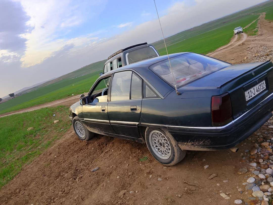 وميكا للبيع حجم 20 موديل 93 محرك كير حيل نضاف تايات 4 جدد دوشمه وغرفه كدام لعين رقم اجنبي هزه ما صاقطه كاربون ورقي متوقف شرط تحويل سعر 32 لتواصل***********♕***********
