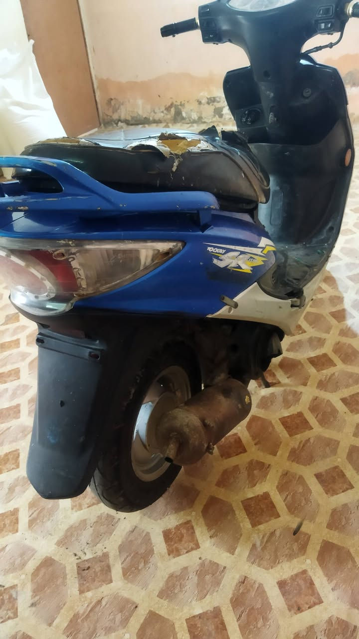 سلام عليكم اخوان دراجة كامكو للبيع دراجة دراجة ياباني140 نضافة مكينة ما مفتوحة نضيفة كهربائيات كلشي شغال سلف هندر كلشي شغال دراجة نهضته شلعتة تخبل مكاني القرنة الشرش سعر400وبيها مجال للطيبين ***********
