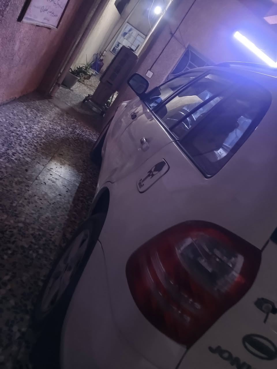 سلام عليكم سياره جني وي موديل 13 مال مزاد سياره حلوه كير مكينه بلادي صدر جديد  كهربائيات كامله بغداد حي نصر ***********
