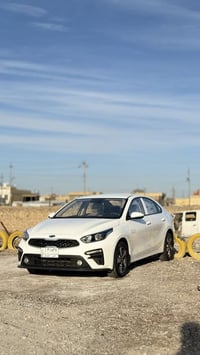 كيا سيراتو للبيع 2019 مكينه1600  ماشيه64الف للاستفسار 07805099520