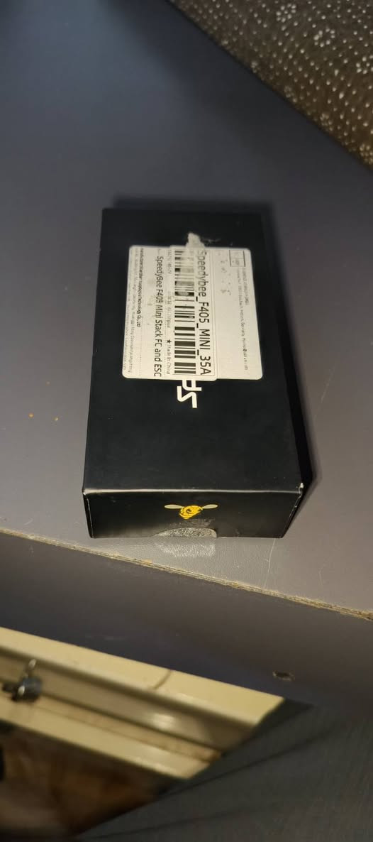 سلام عليكم عندي افلاي كنترول السعر خاص مكاني ديالى رقم ***********
