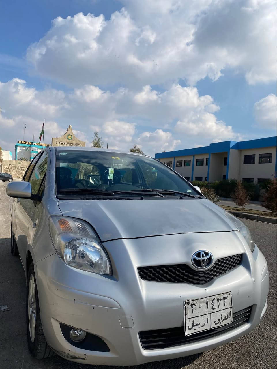 يارس سلڤر 2011 يه ك بارجه و بستيكى سبوخه به بئ زورى بئ ليدران و محجون زؤرخاوين مايته وه هه مووشتيكى به شه رته كالبونه وه ى هه يه هه زه وفحسى نوييه سعرى 79 وه ره قه يه له هه وليرم *********** أربيل, العراق
