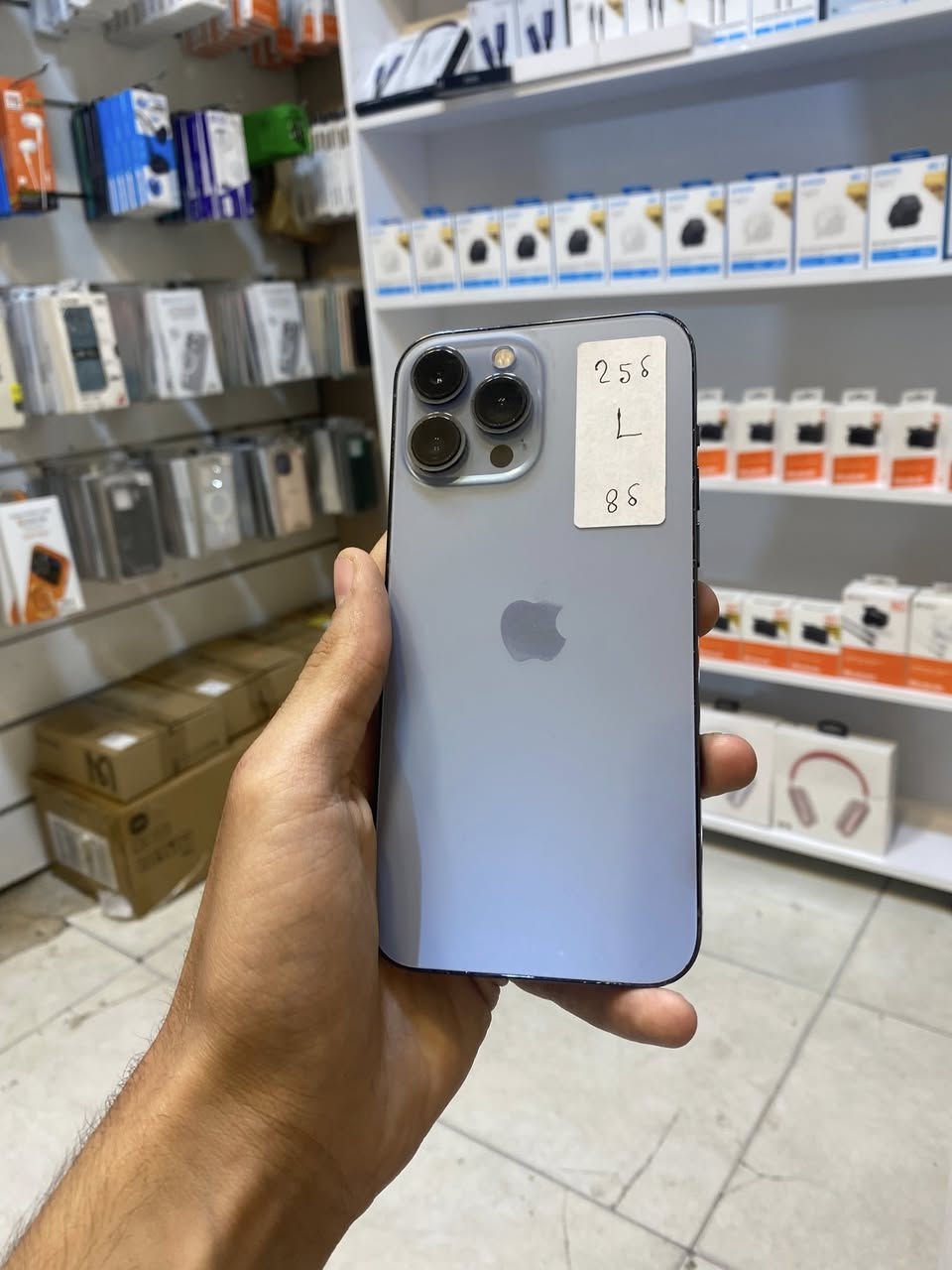 13بروماكس ذاكره 256 بطاريه 86 بلادي جهاز كفاله عامه اشعار قطعه اصليه من ابل ) كامل ملحقات مع ضمان عنوان المحل بغداد رحمانيه الجعيفر سعره (635) قفل سعر ثابت للتواصل علرقم ***********
