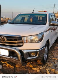 تويوتا هايلوكس • ٢٠١٦ • رقم كويتي واسط