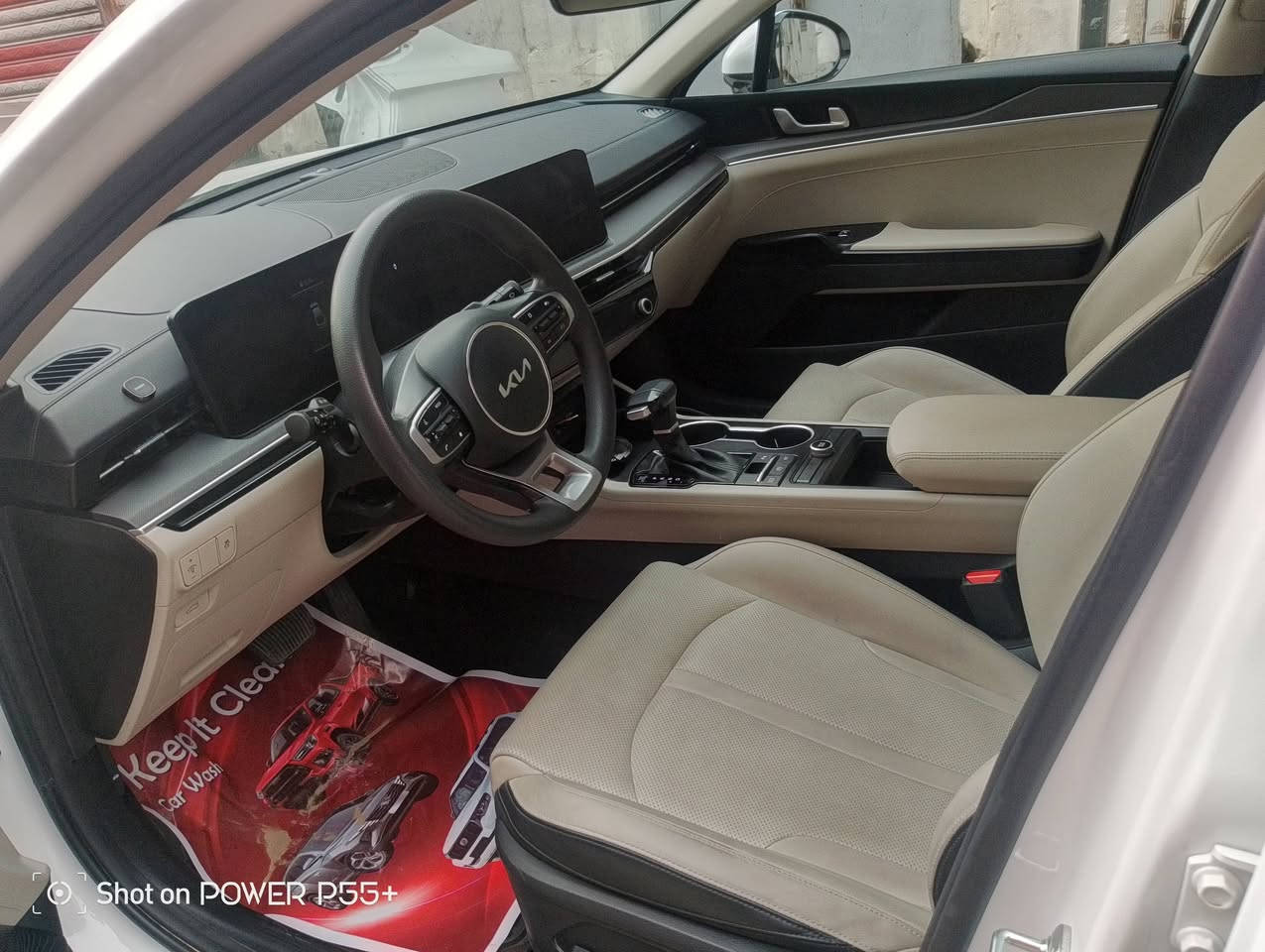 مديل 2024 مكينه 2400 K5 كفاله عامه خليجي ماشيه 44 الف 
بسم شركه اربيل 
بصمه 
حساس امامي خلفي 
كامره دواره 
مقعد سايق كهرباء
اتو هولد
شاشه كبيره
مري شفط
مري ترحيب
اشاره بلمري
تشغيل عن بعد 
سعر 220 
رقم الهاتف ***********
