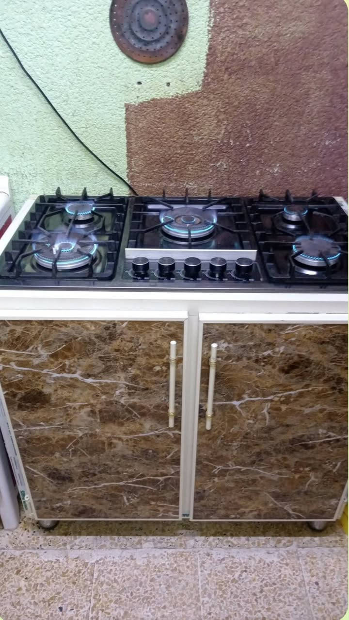 للبيع طباخ 5 عيون شرط نار قويه مع الكاونتر بابين السعر 200 وبي مجال او مراوس مع طباخ ابو الفرن بس مو مصري


**إذا كنت صاحب هذا الإعلان وتريد حذفه لأي سبب، رجاءا أرسل رسالة إلى الدعم الفني**